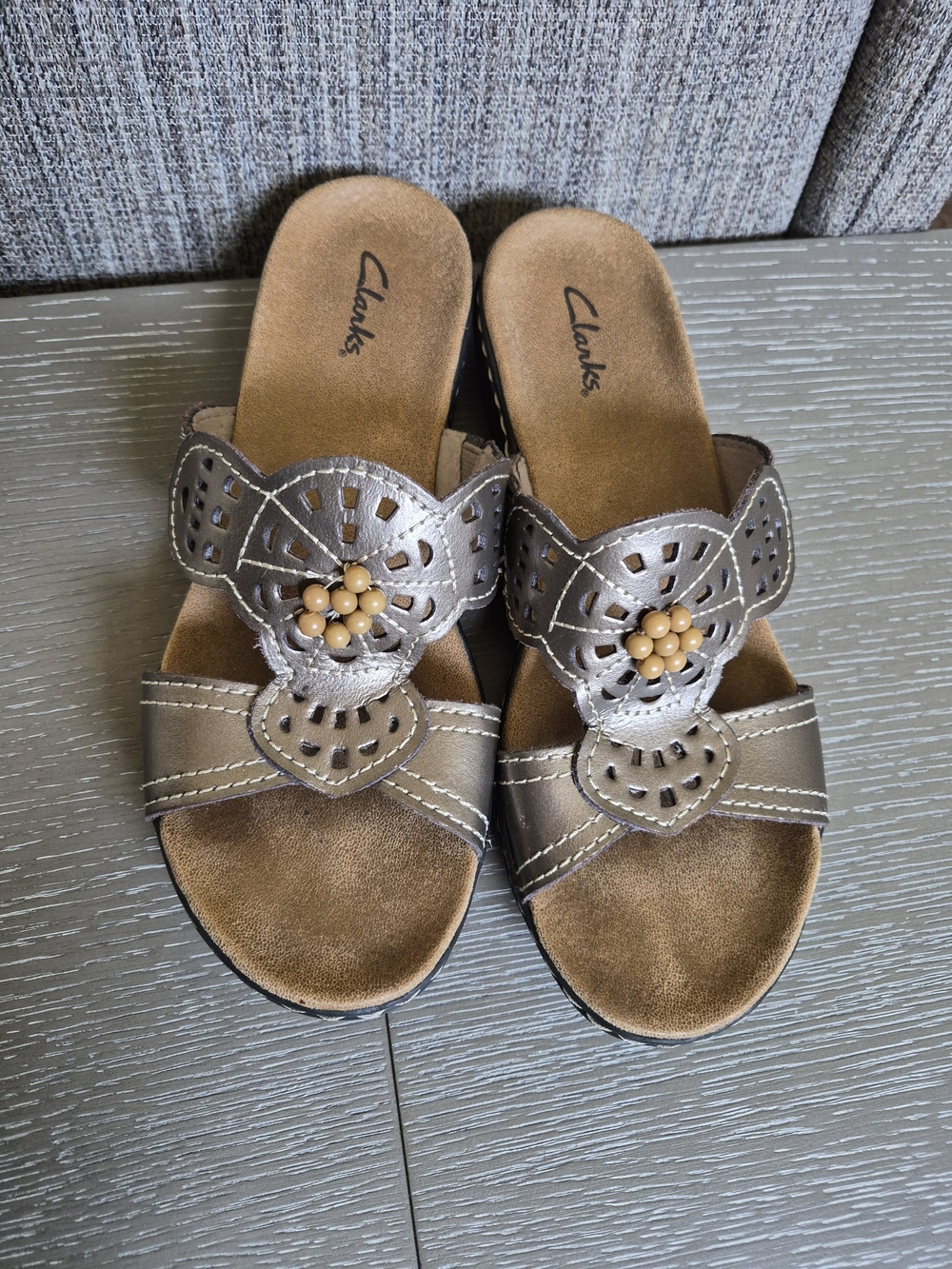 Clarks Women's Taupe Metallic Slide Leather Sandals w/ Beaded Flower
